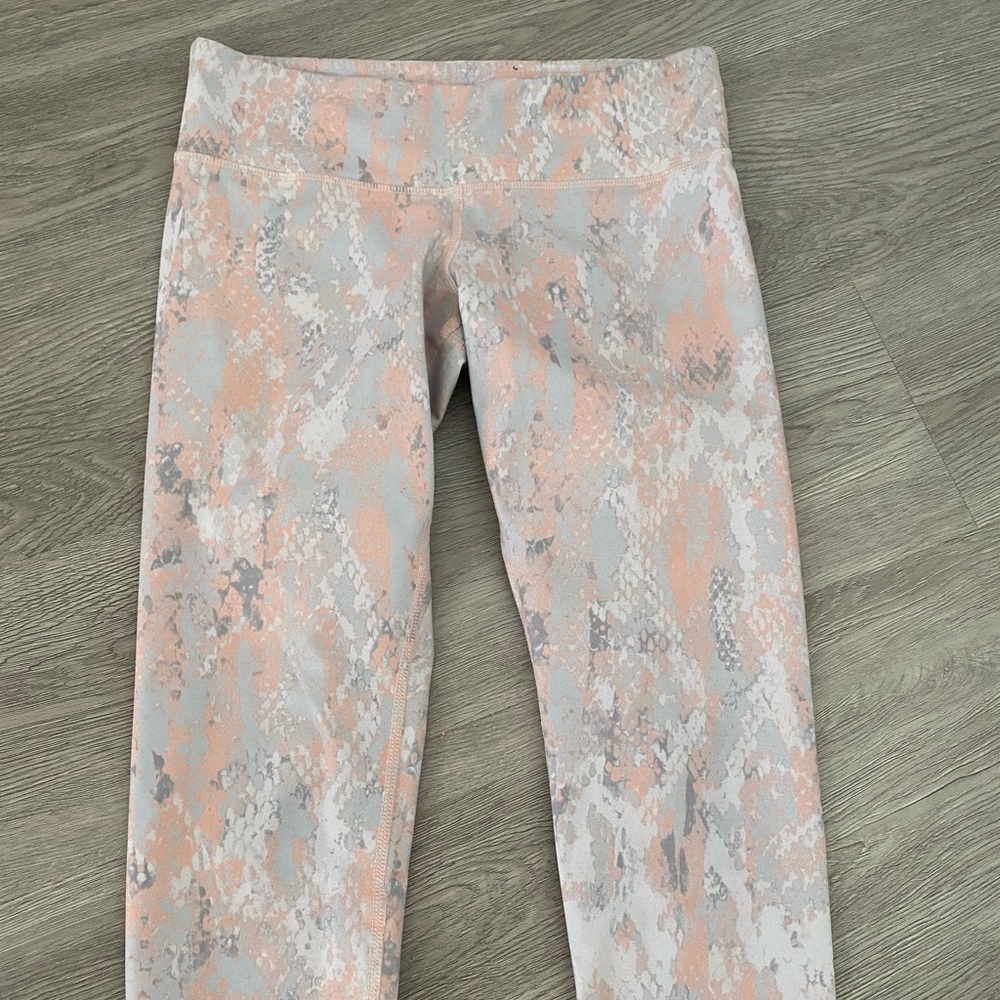 ALO yoga crop leggings Sz Small I15